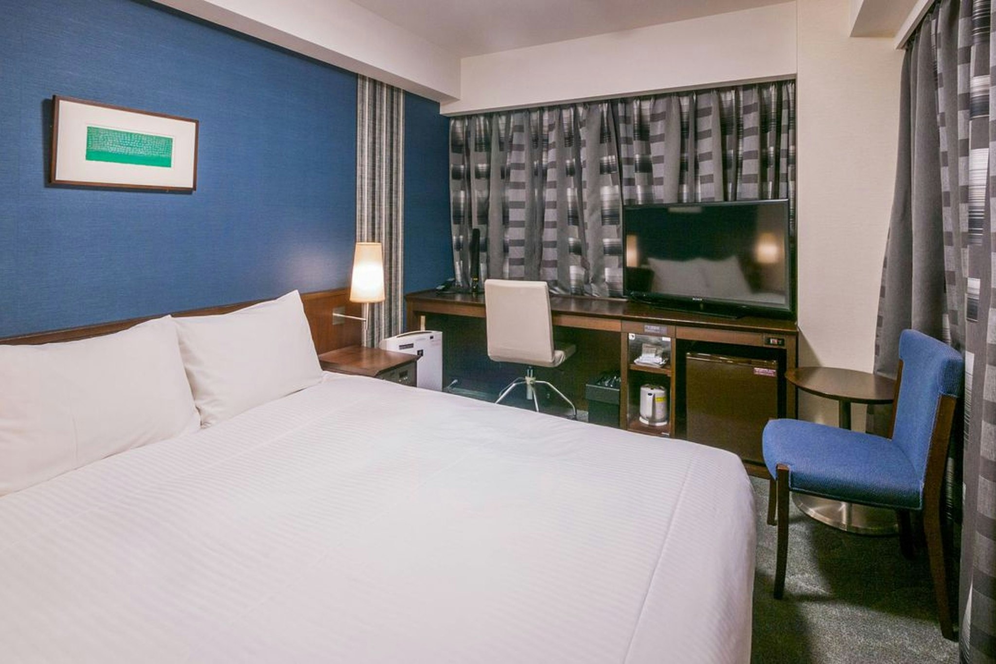Room, Double Bed, Corner