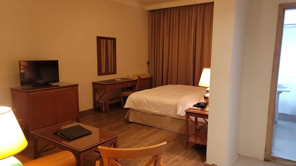 Napoleon Hotel Beirut 9/27