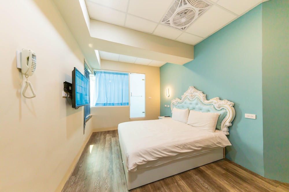 Liuhe Su Hotels 23/44