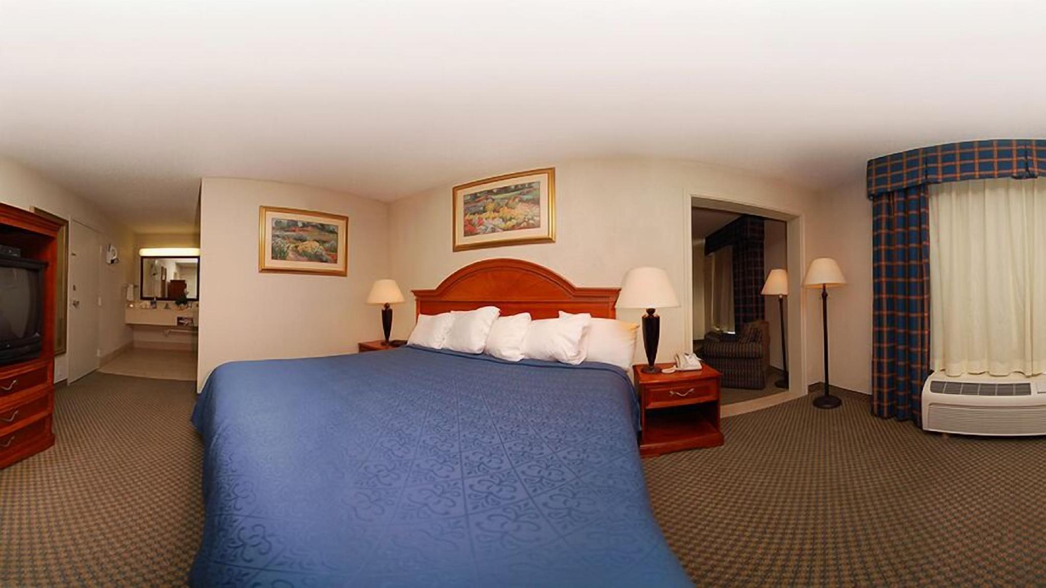 Quality Inn &amp; Suites 9/27
