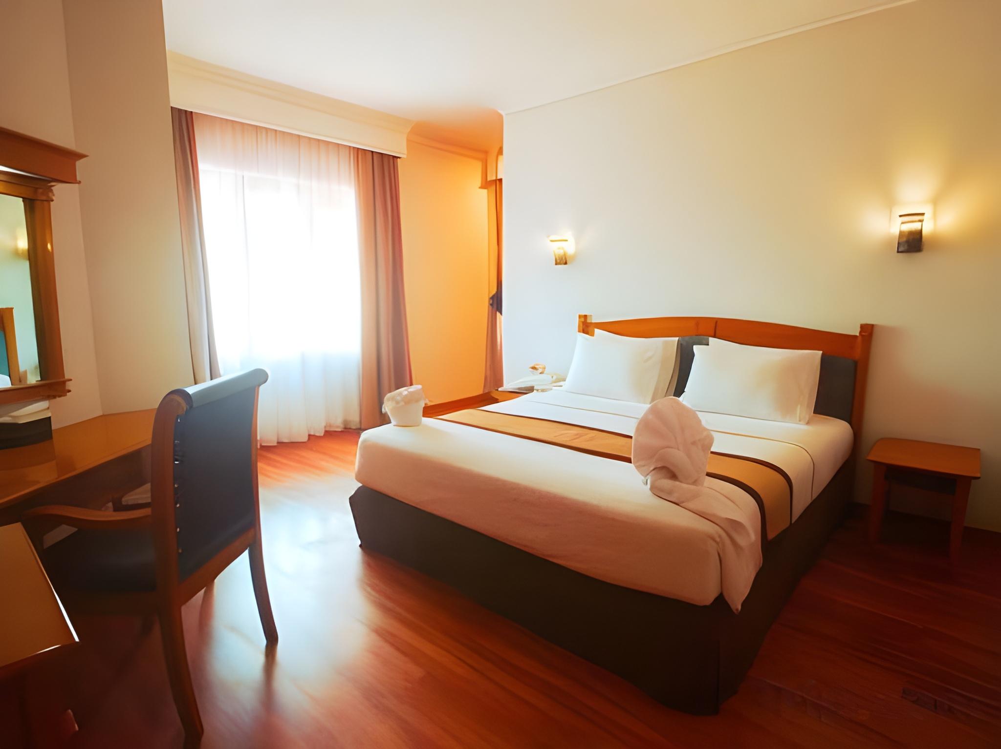 Hotel Jasmine Jayapura 7/24
