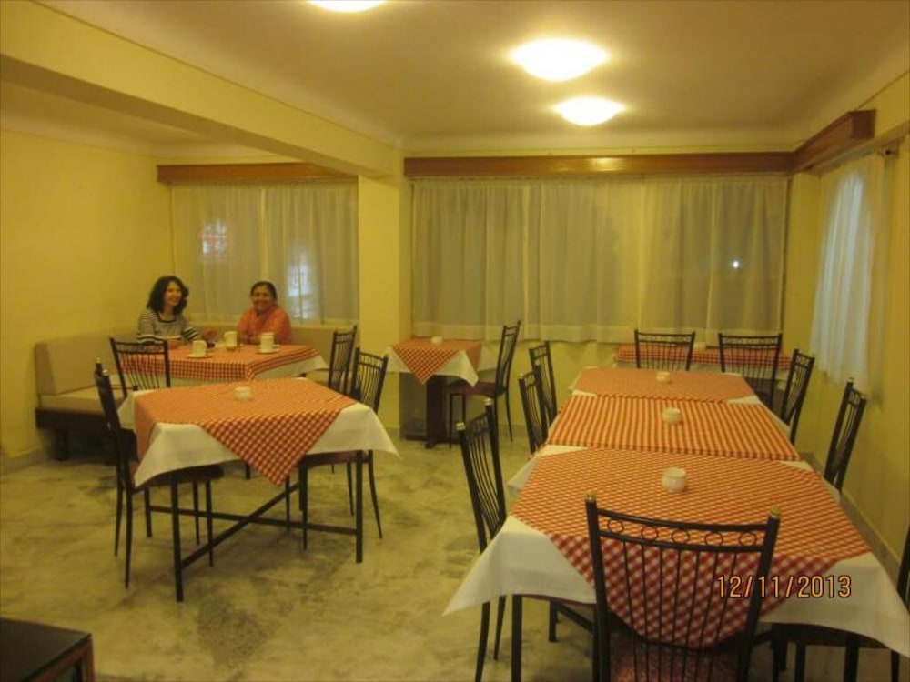 HOTEL RAJ PALACE 44/50