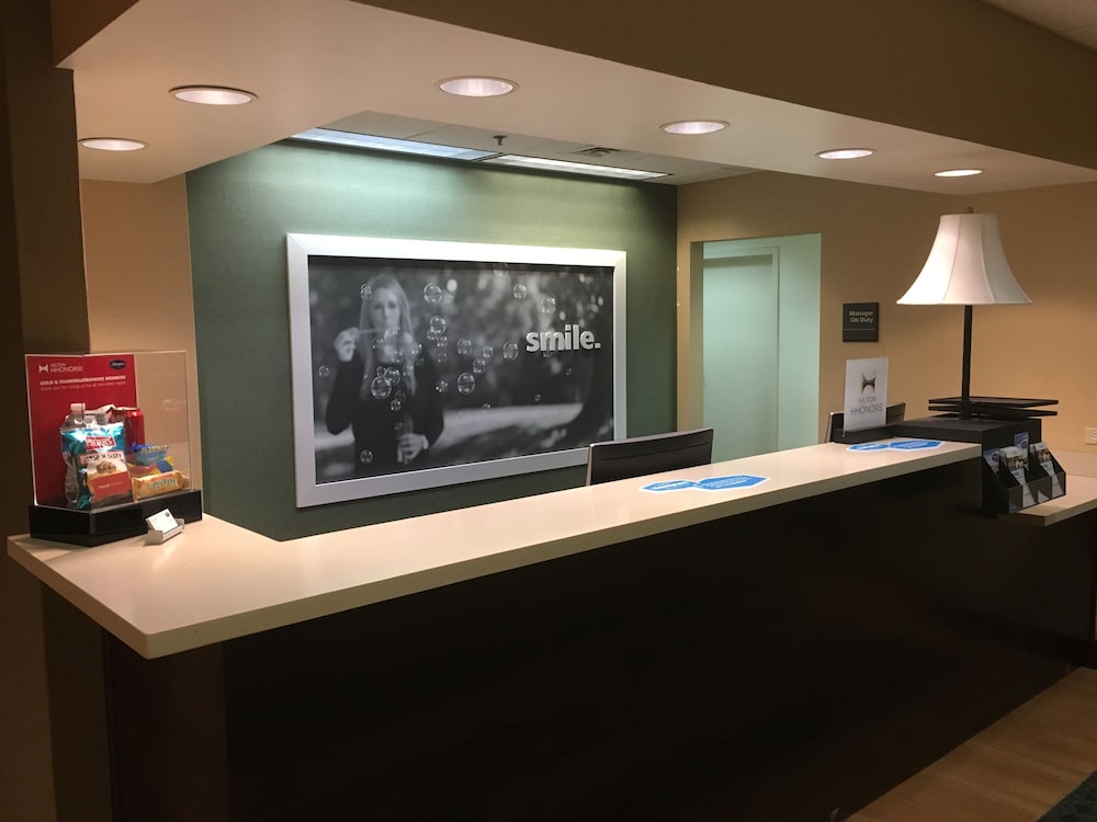 HAMPTON INN BEDFORD 11/52