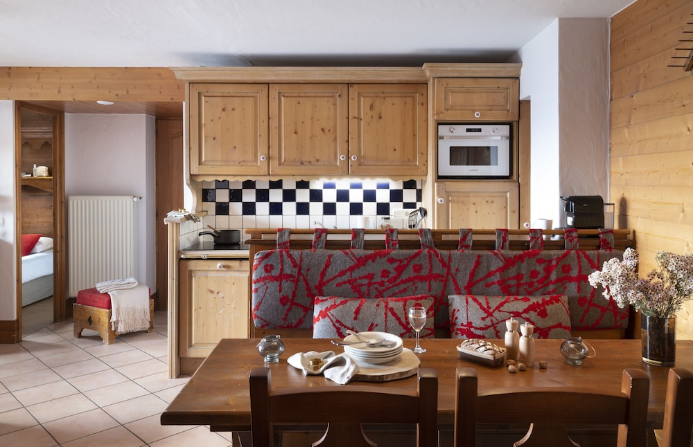 Residence Pierre and Vacances Premium Les Alpages de Chantel 77/88