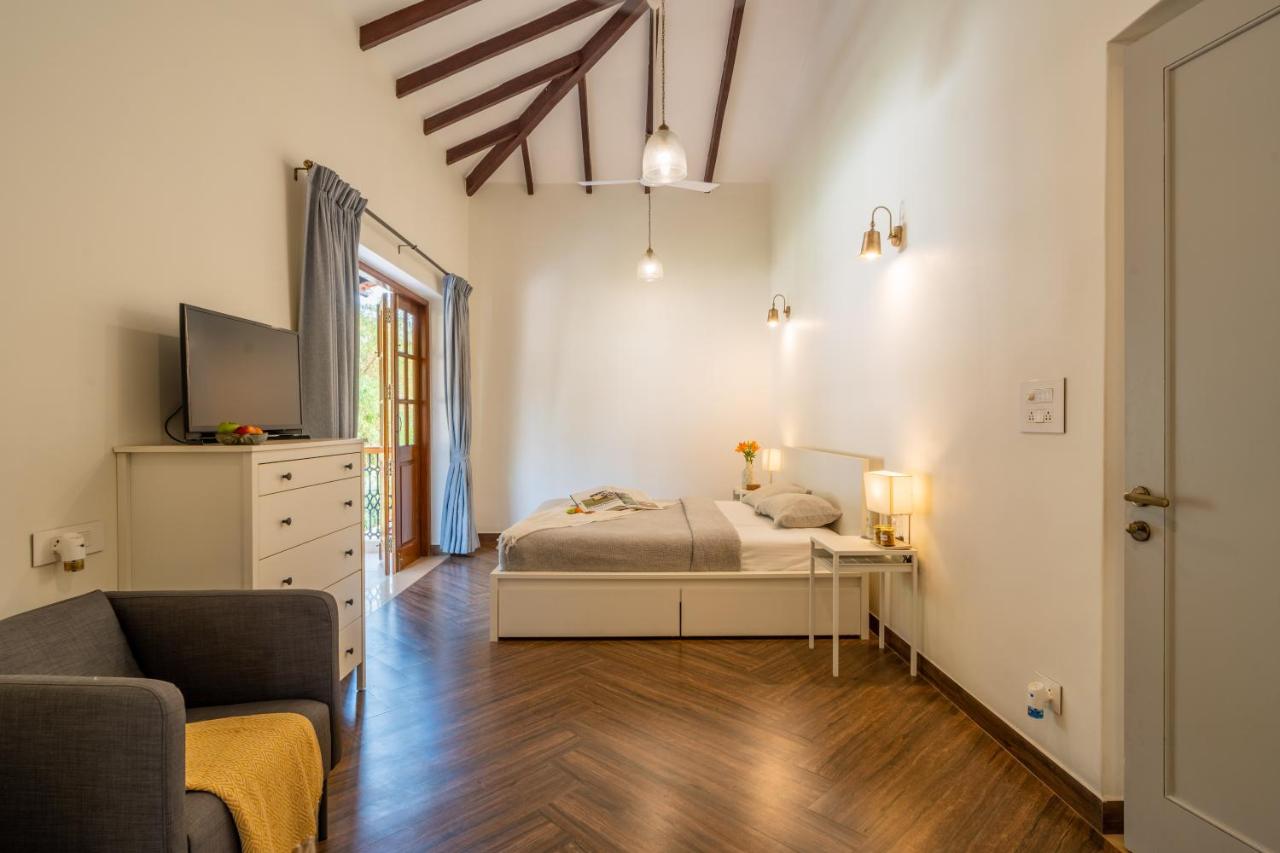 ELIVAAS 4BHK with Pvt Pool in Arpora Lumin 20/55