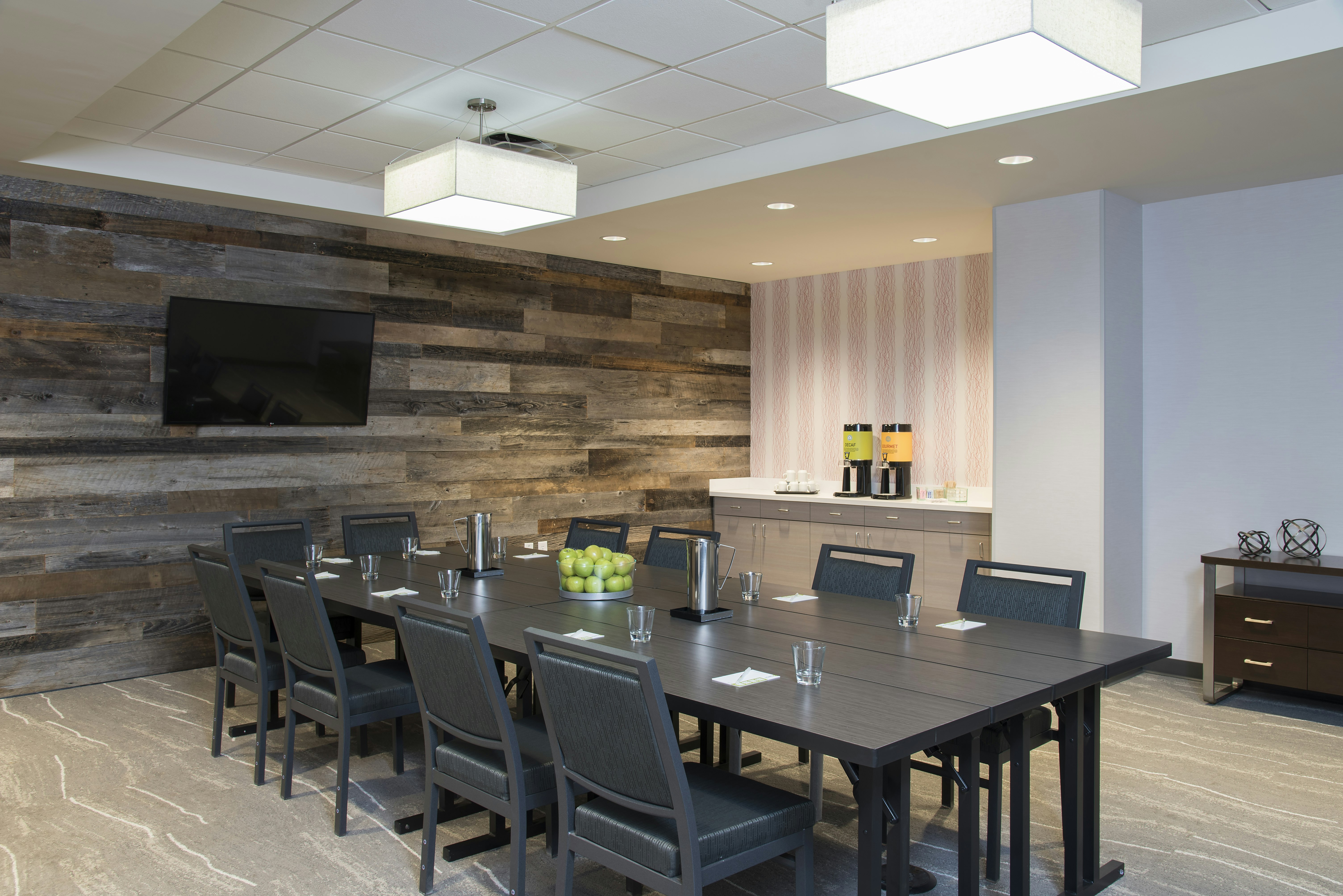 Home2 Suites By Hilton Indianapolis Downtown 11/14