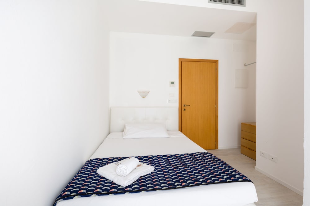 Hotel Cavallino Bianco 24/69
