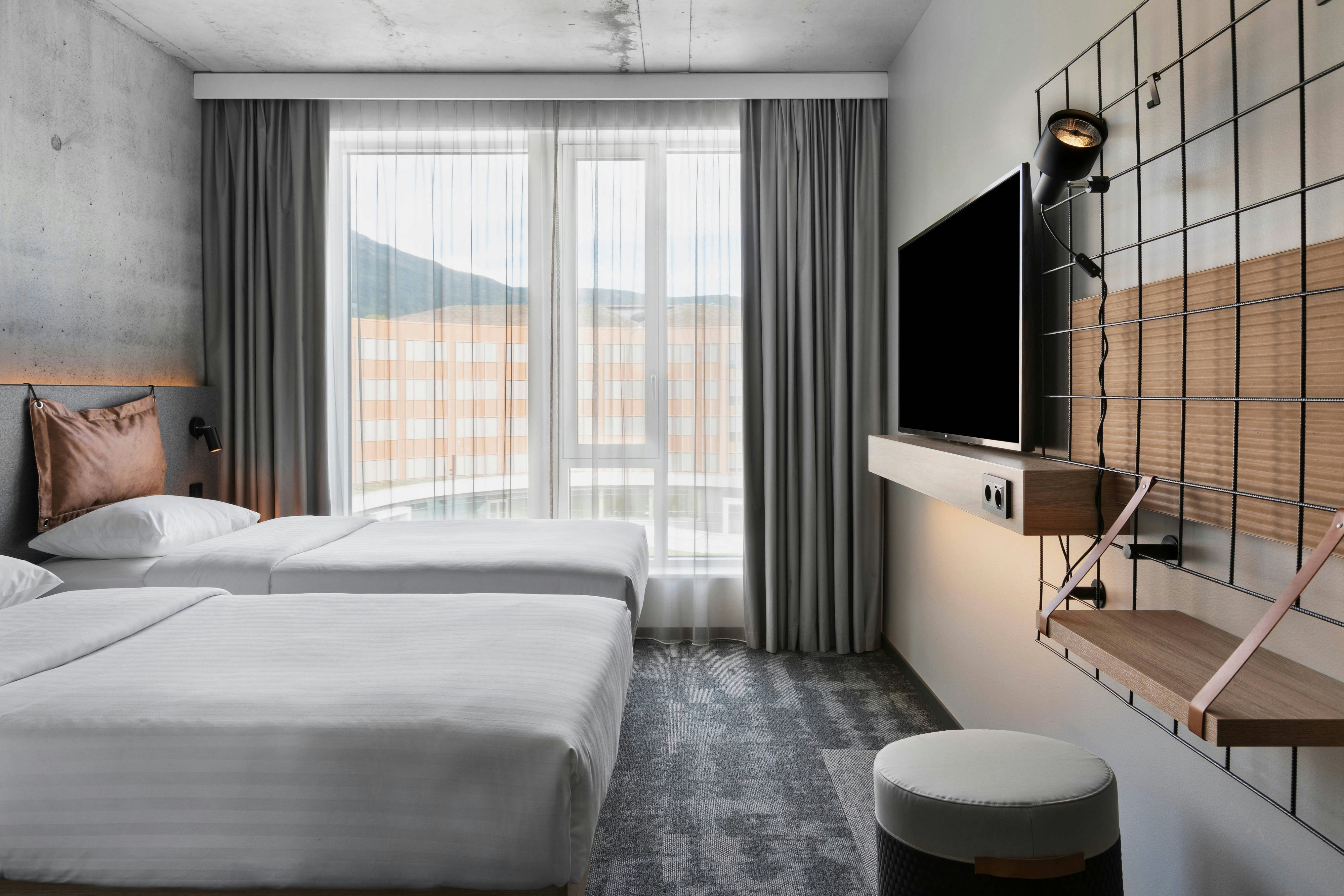 Room, Twin Beds