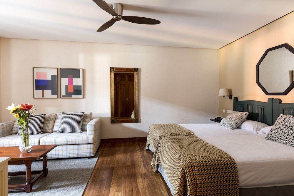 Parador De Hondarribia 14/40