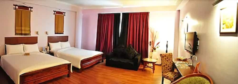 غرفة ديلوكس بسريرين كوين، Hotel Maluri 4/5