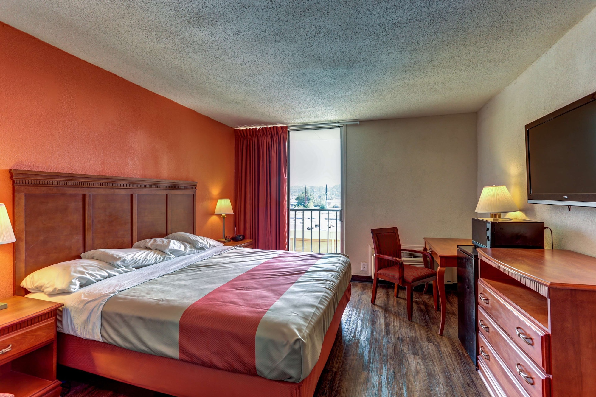 MODERN, KING BED