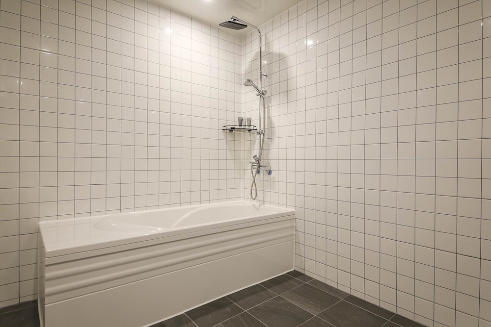 E Cheonan Hotel 47/50