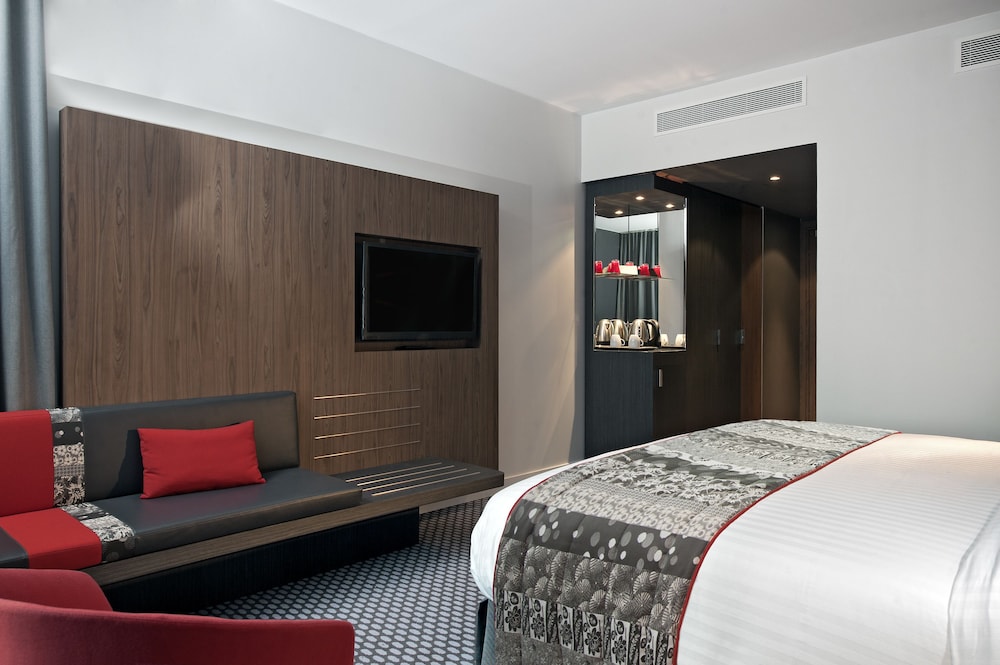 Melia Paris La Defense 26/73