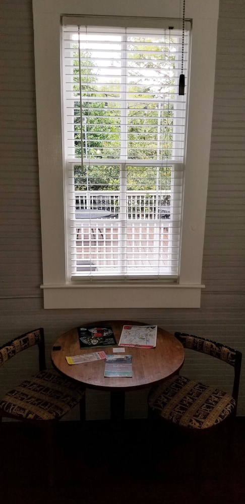 Inn on the Riverwalk 26/50