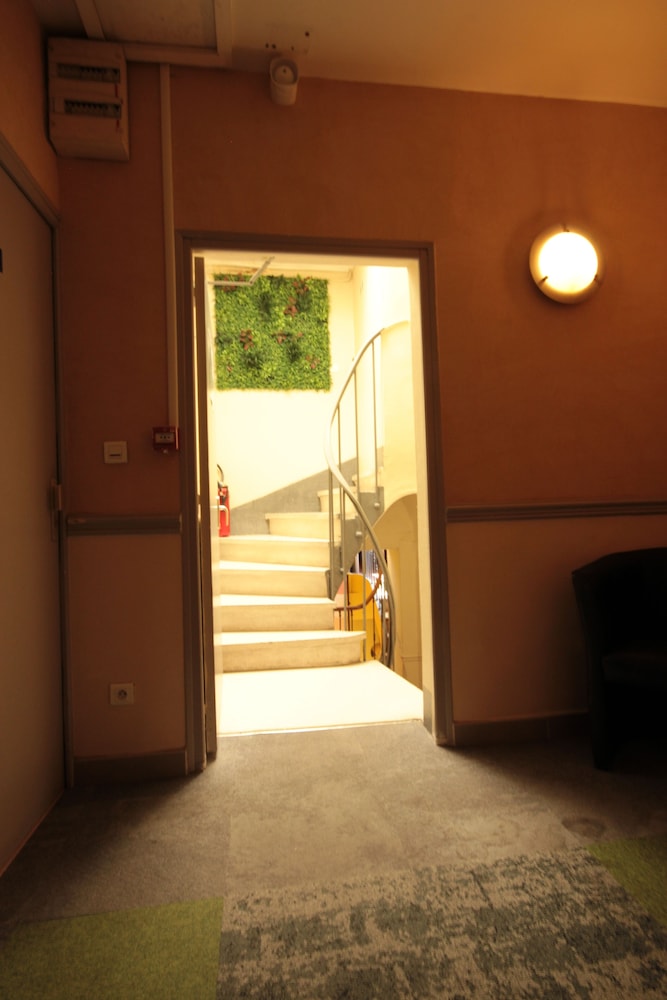 Hotel Des Arts 44/50