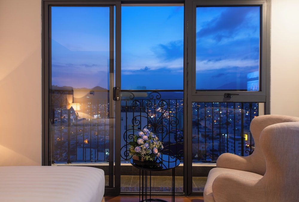 ASTON Nha Trang City Hotel 41/55