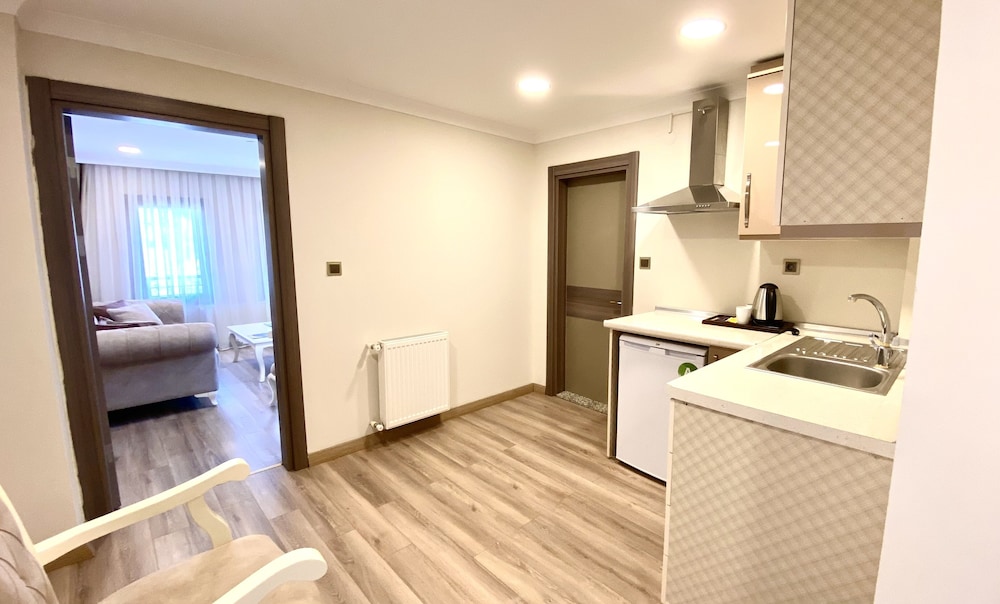 Caykent Suites Deluxe Hotel 49/50