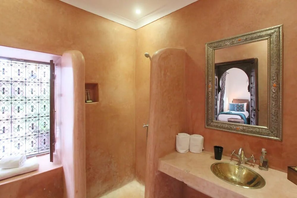 Riad 107 50/50
