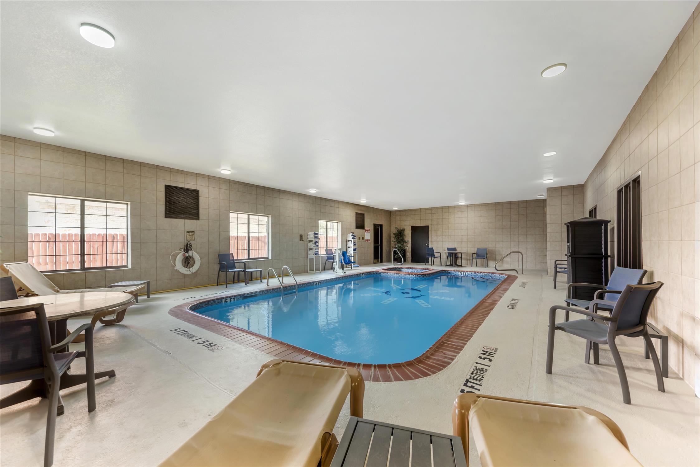 Best Western Sea World/Lackland AFB NW Hotel Suites 49/50