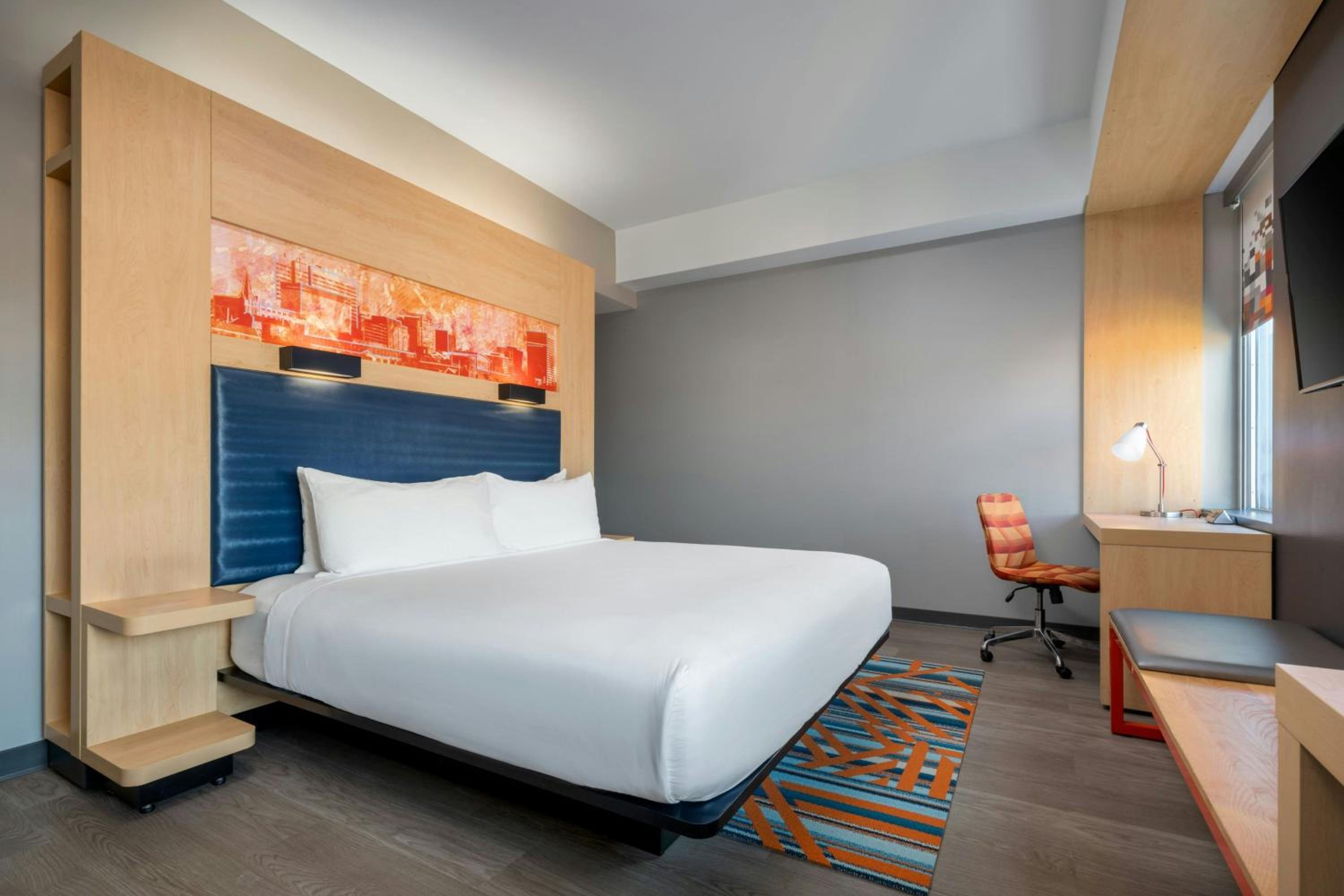 Aloft, Guest Room, King Bed