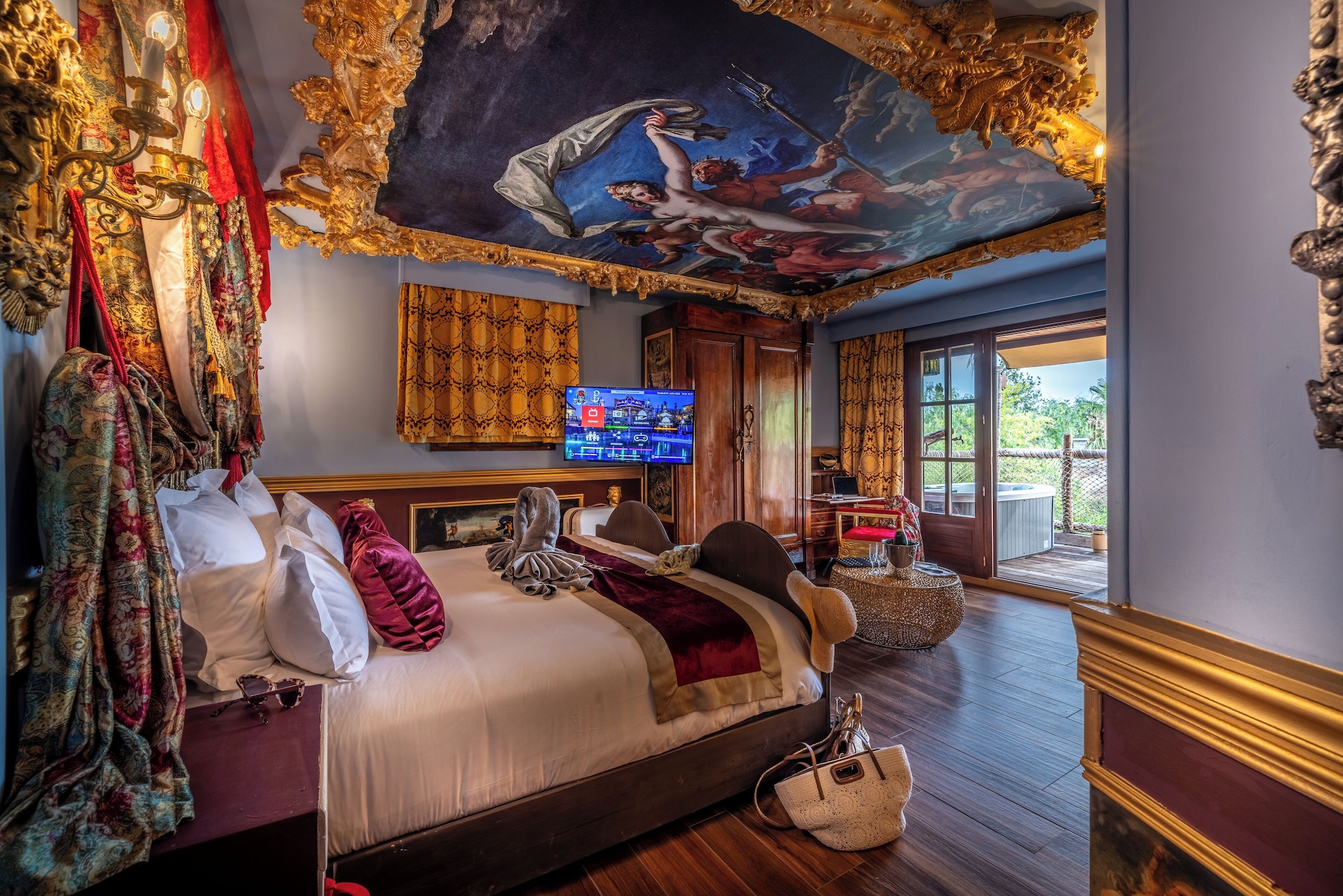 1 BEDROOM, LUXURY, SUITE, POOL VIEW, TERRACE