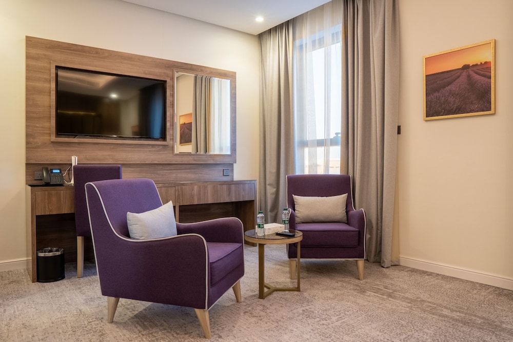 فندق كارم الرياض(Tura Hotel AlNuzha) 39/43