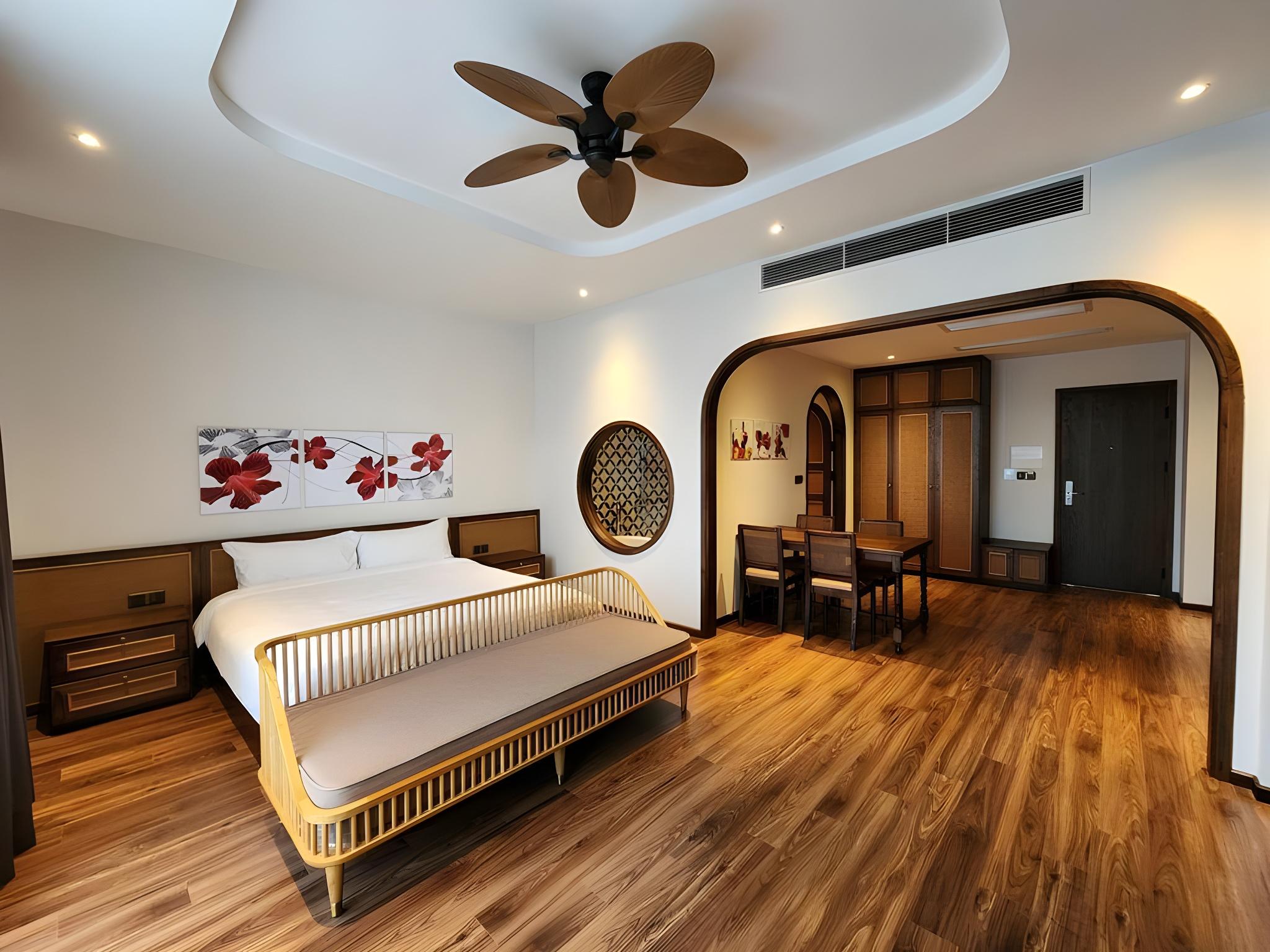Emotion, Suite, Balcony