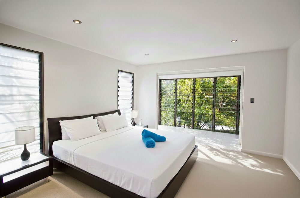 Palm Bay Resort (Adults Only 16+) 36/93