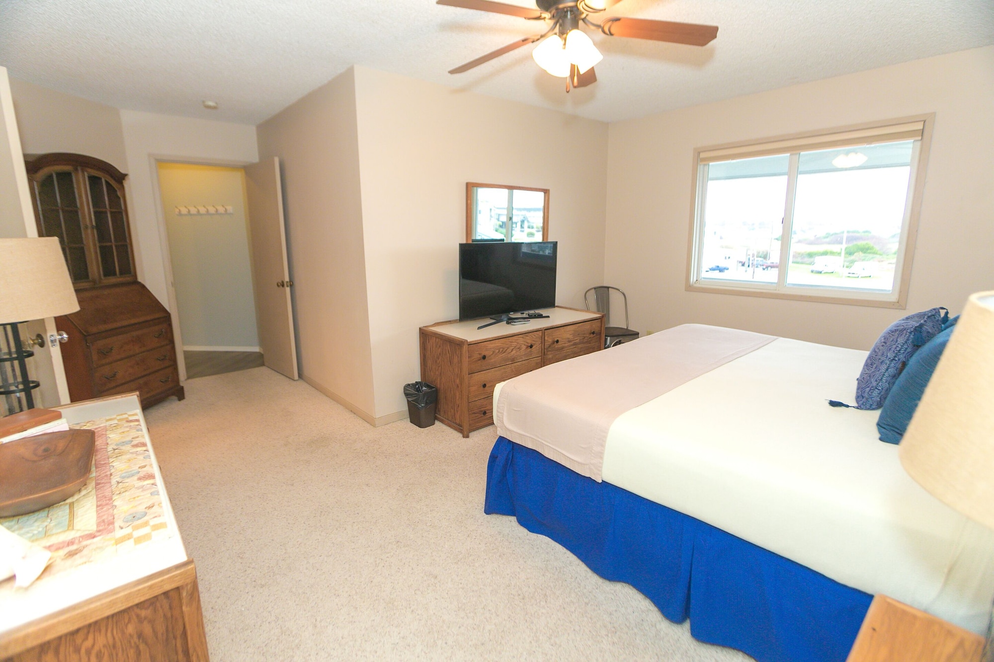 Superior, Penthouse, King Bed, 3 Queen Beds, Ocean View, Kitchen