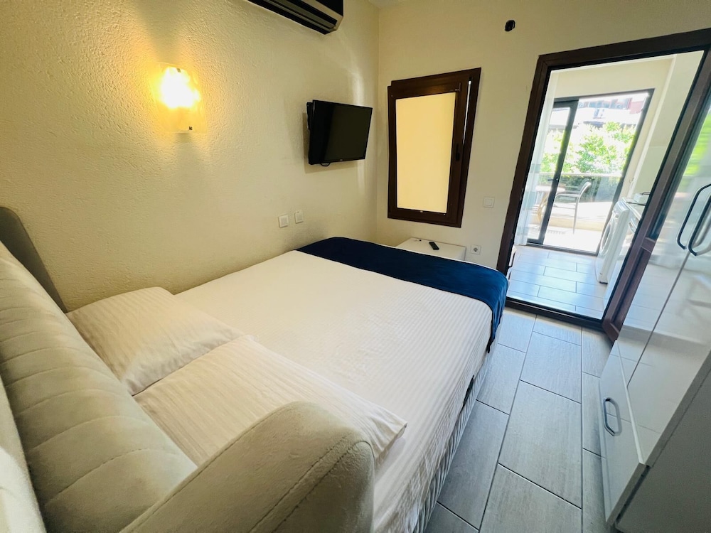 Kumsal Apart Otel Turgutreis 10/28