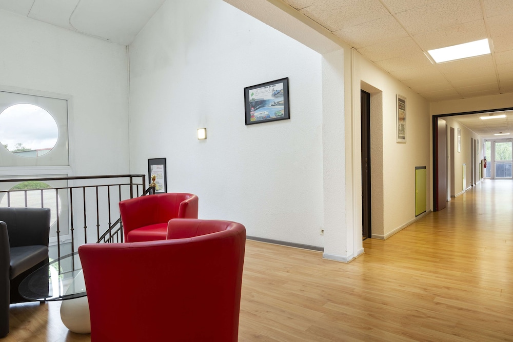 Enzo Hotels Bulgneville by Kyriad Direct 33/55