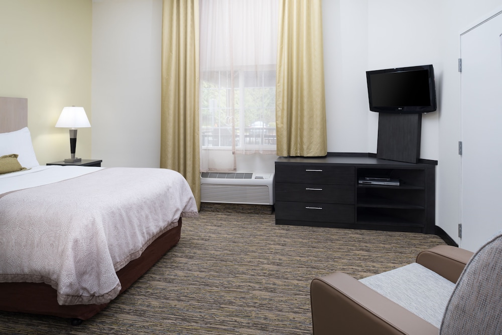 Candlewoods Suites Lacey 7/37