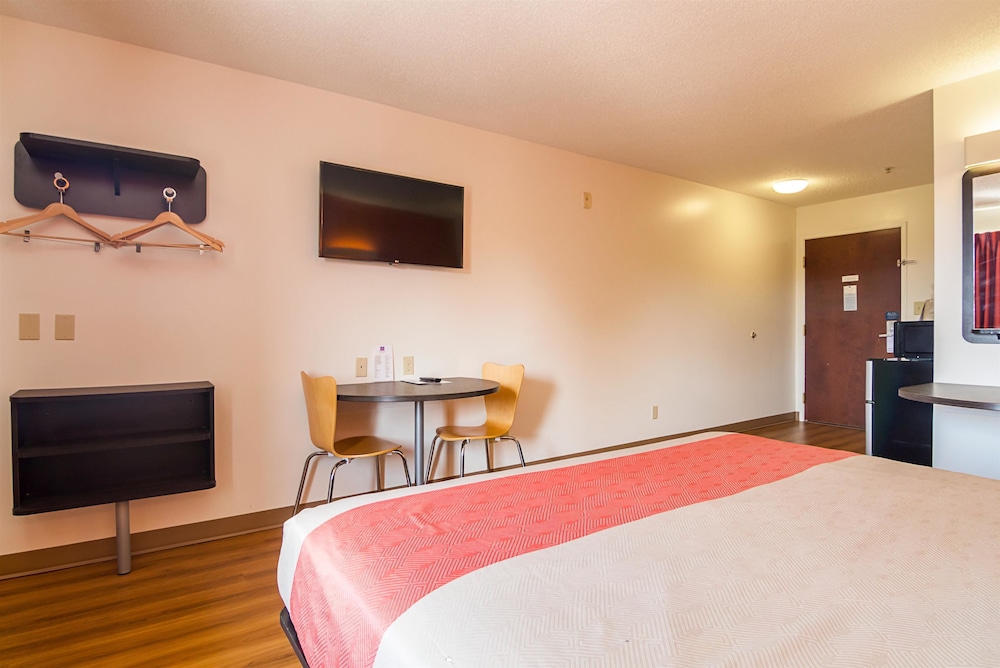 Motel6 Jonesboro, GA 14/62