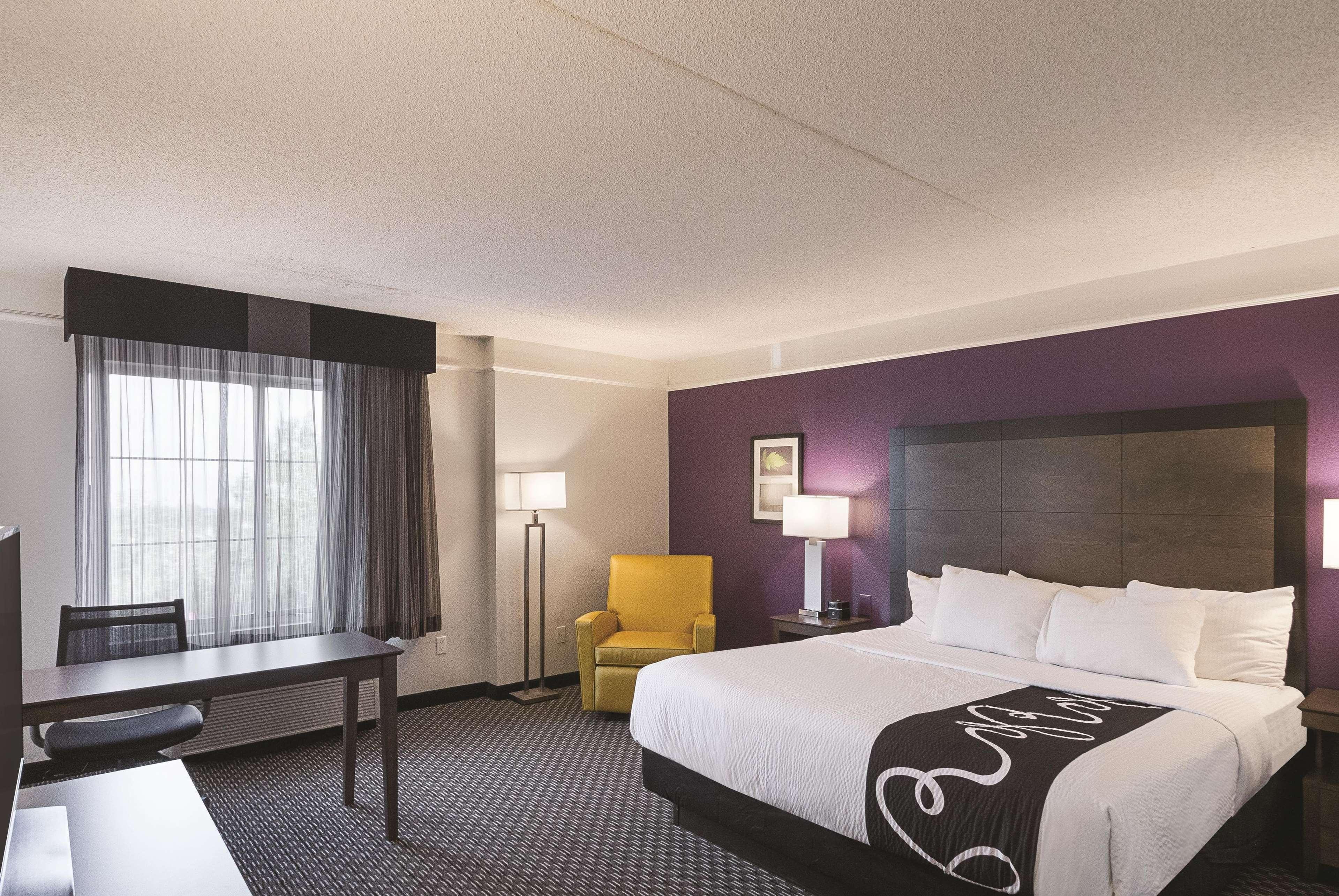 Room, King Bed