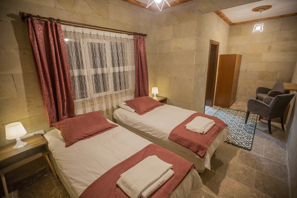 Capiedra Hotel 11/47