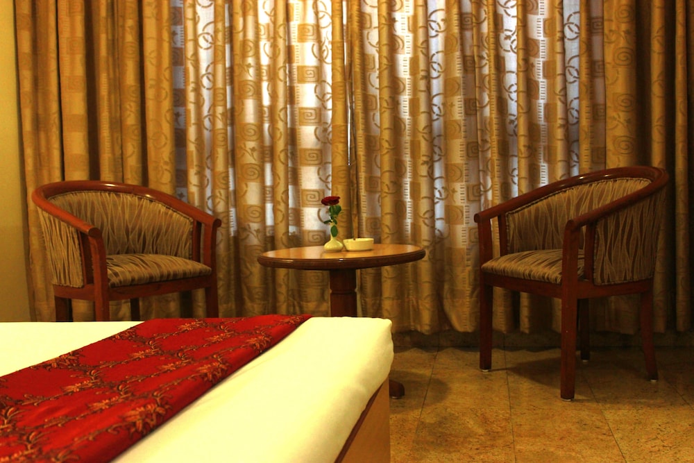 Hotel Samrat 25/40