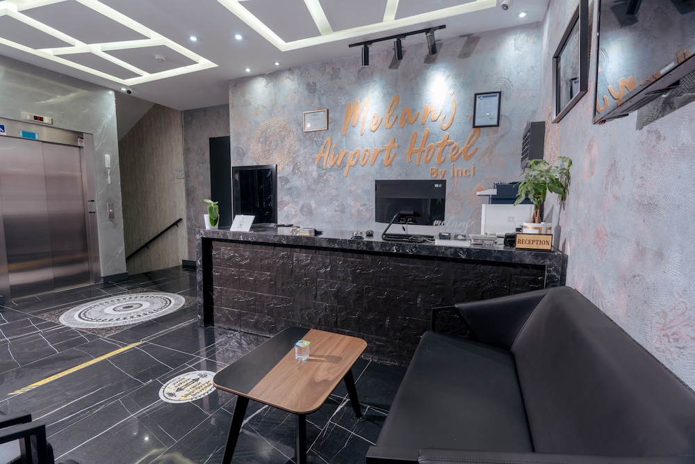 Melanj Airport Hotel 33/46