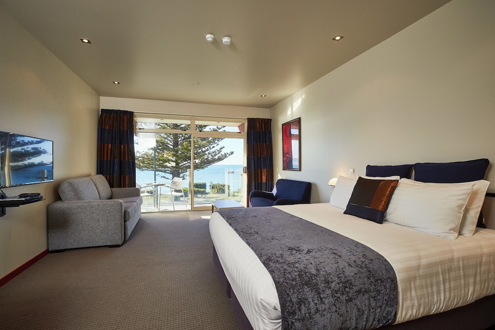 The White Morph Heritage Collection 26/74