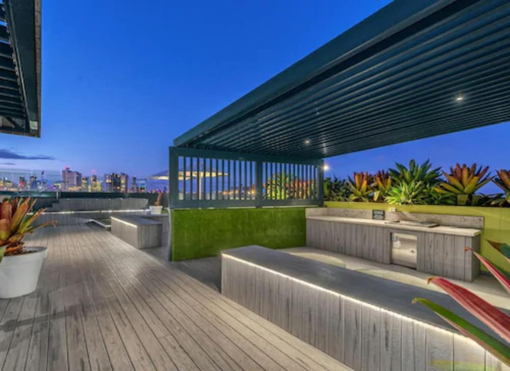 EASTWOOD APARTMENTS 4/46
