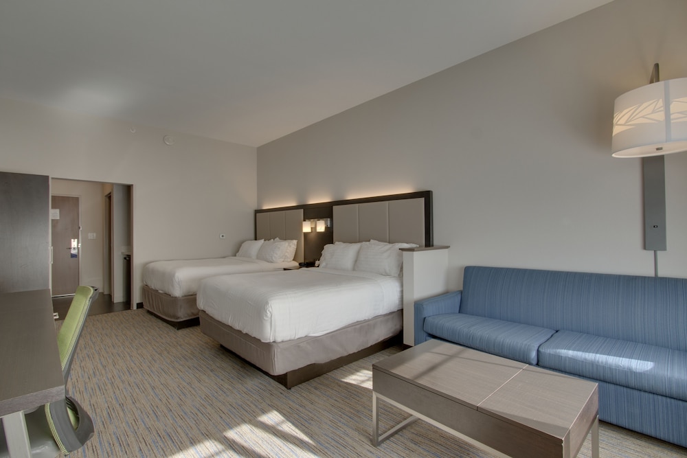 Holiday Inn Express Suites Charleston Ne Mt Pleasant Us17 16/40
