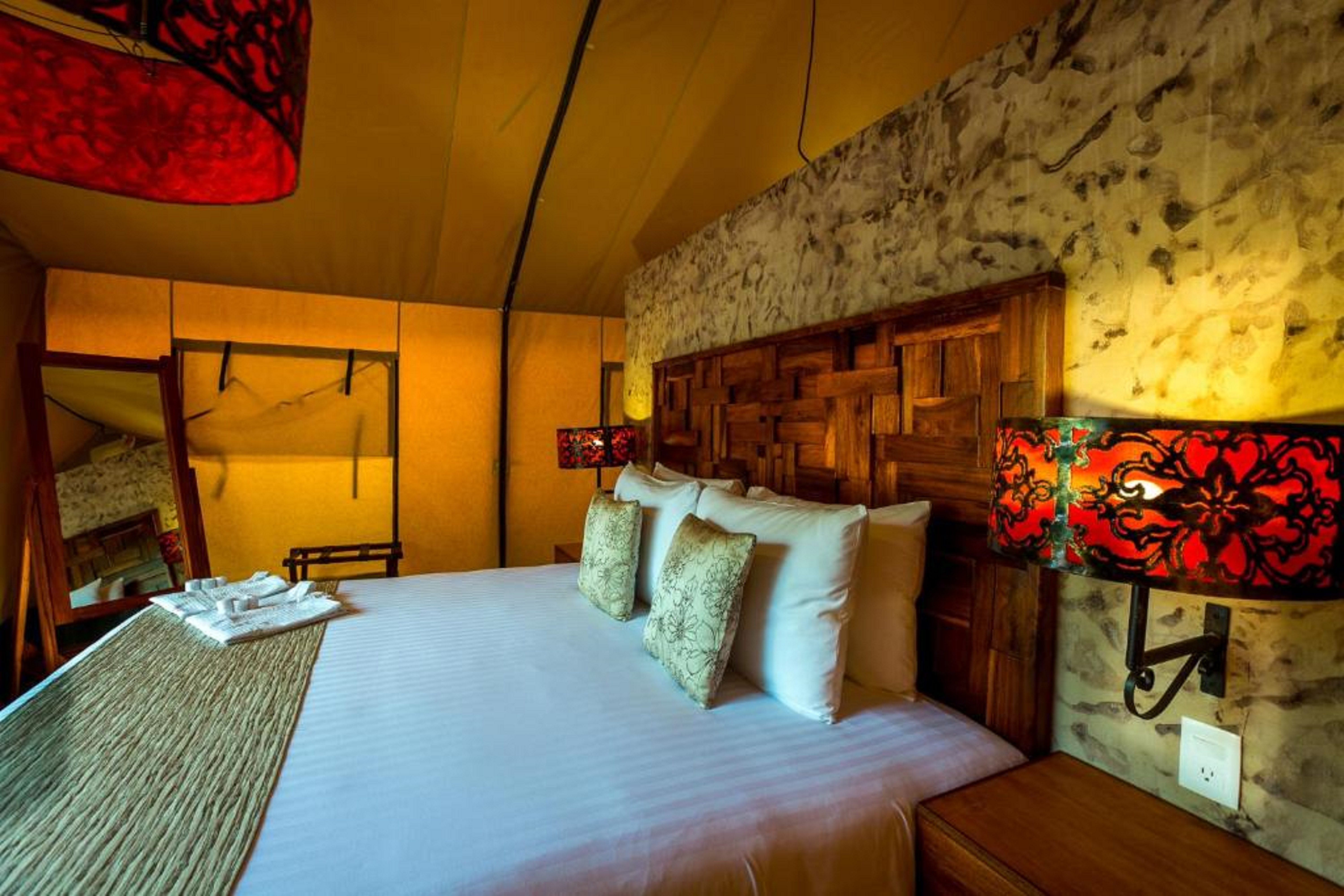 Harmony, King Bed