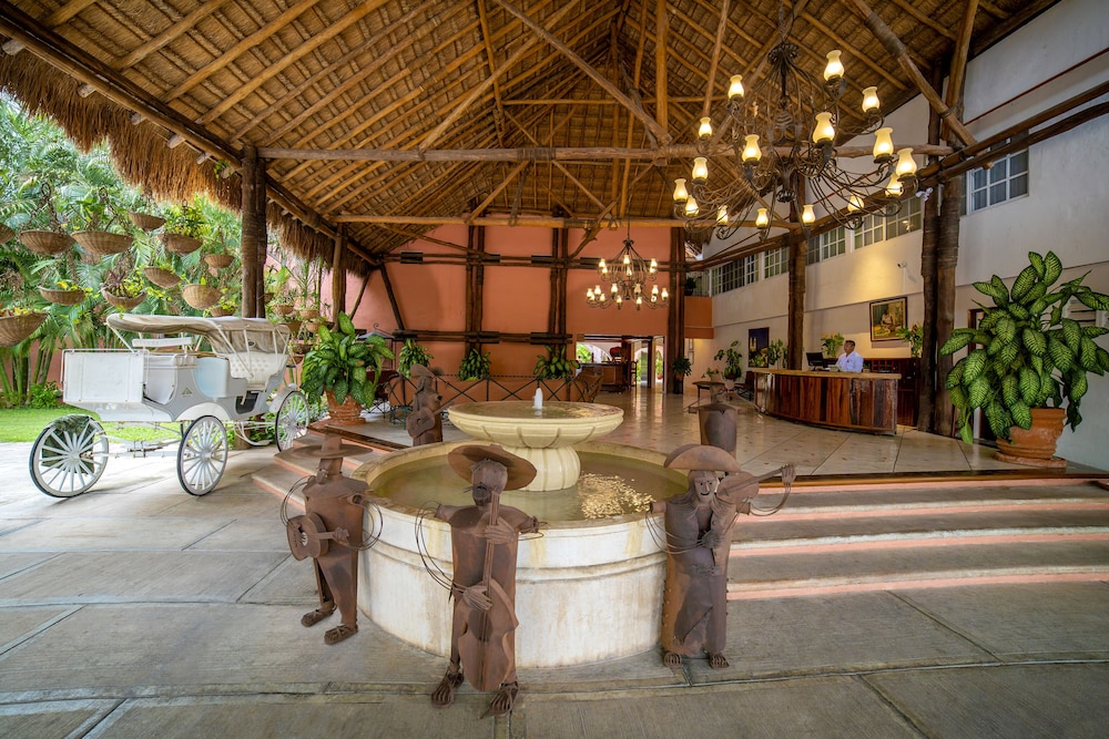 Chichen Itza Hotel 7/28