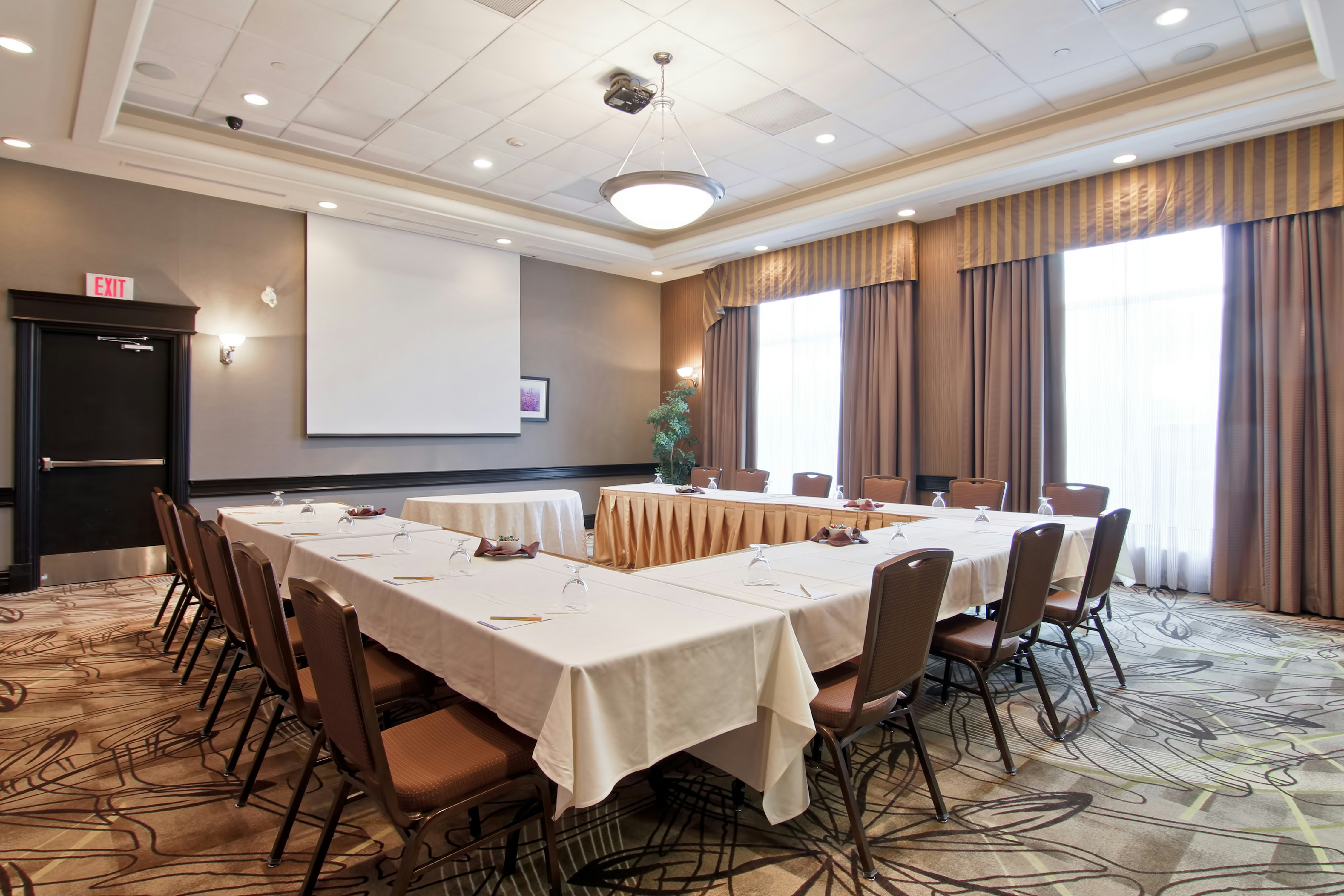 Hilton Garden Inn Toronto/Ajax 57/62