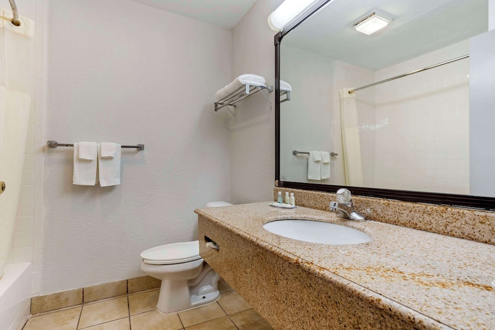 Quality Inn & Suites NRG Park - Medical Center 58/61