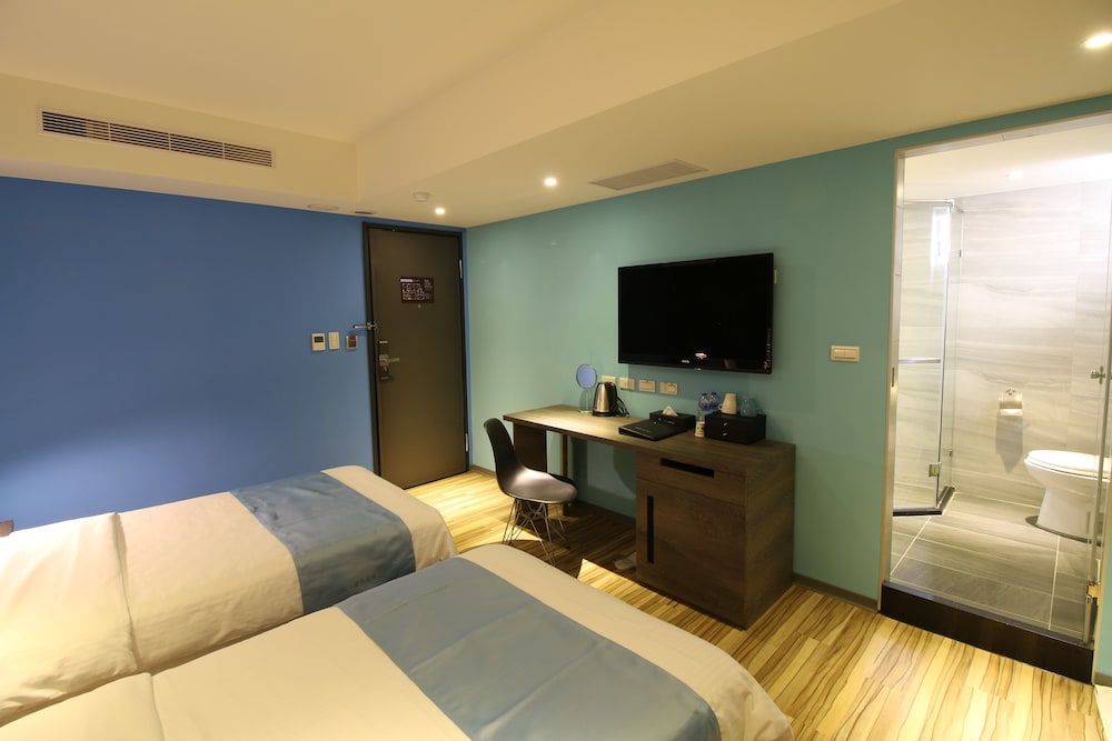 The Blue Coast Hotel 20/32