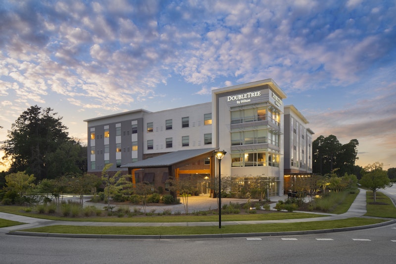 DoubleTree by Hilton Summerville Nexton 4/10