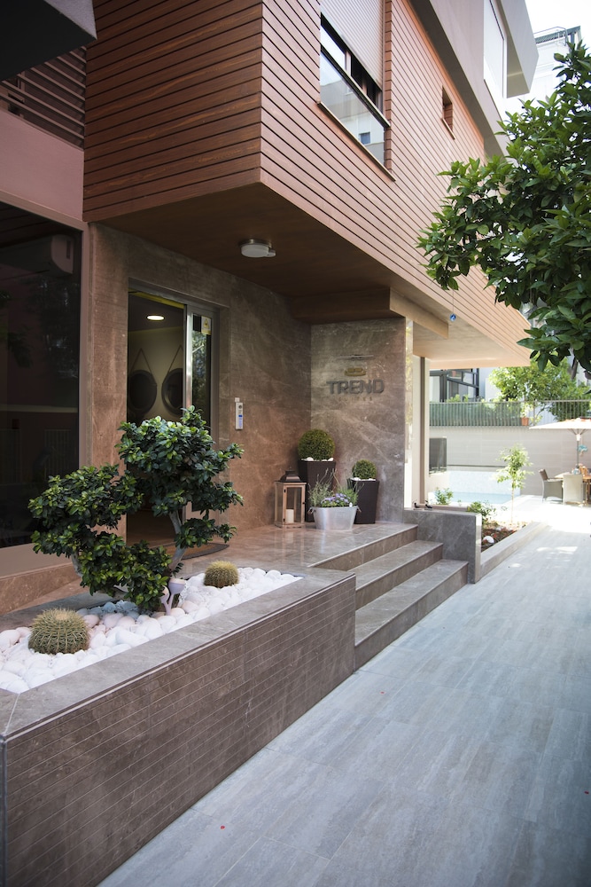 Trend Suites 38/45