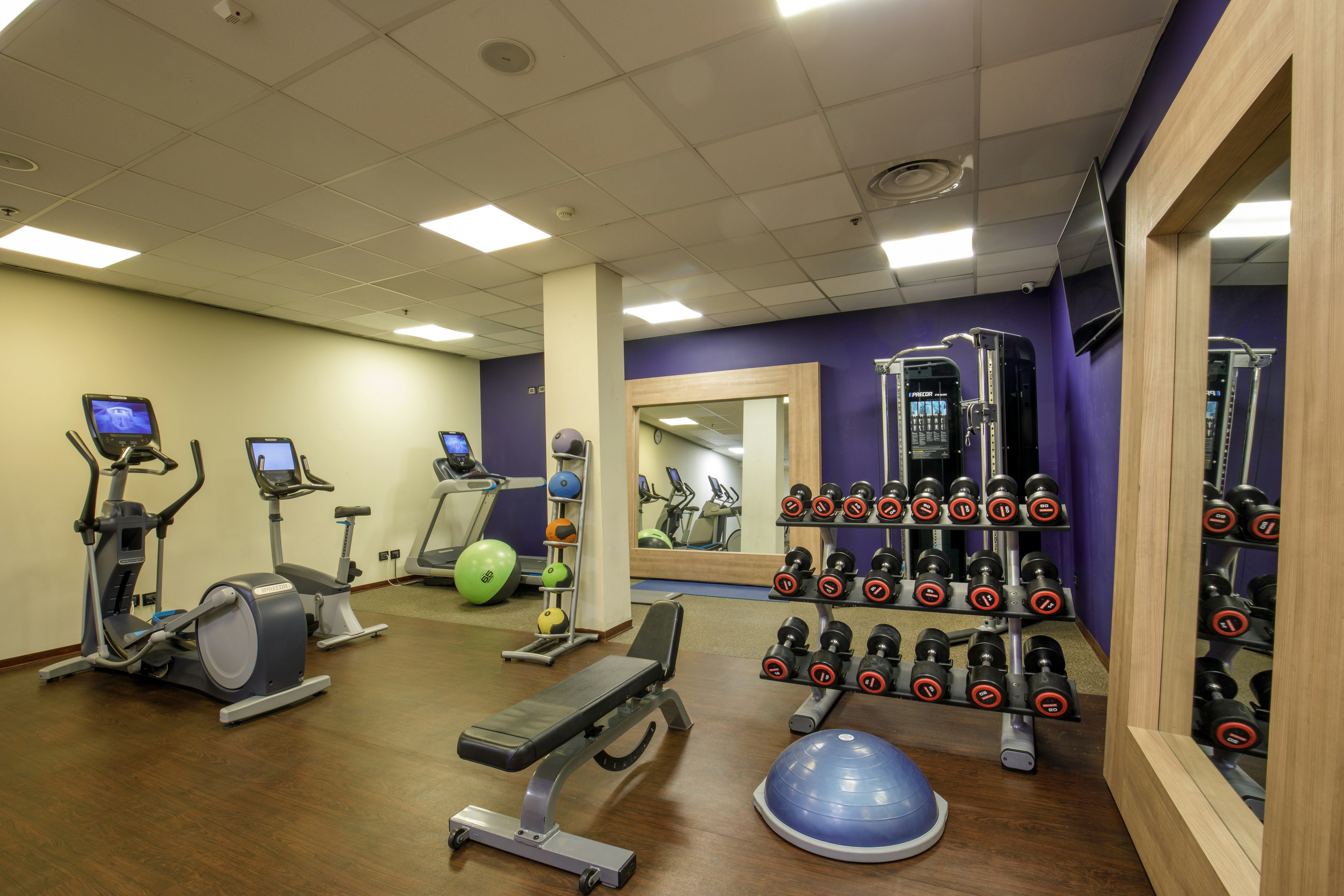 DOUBLETREE BY HILTON MILAN 25/83