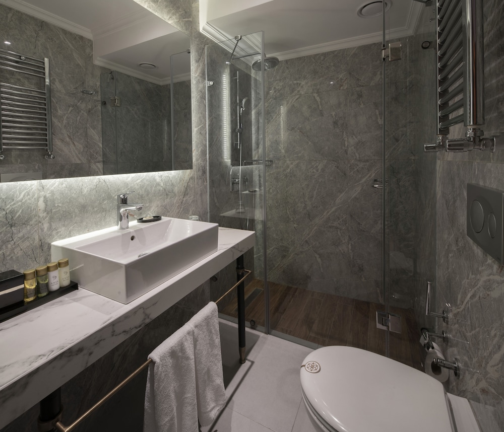 Akka Lush Hotel 48/48