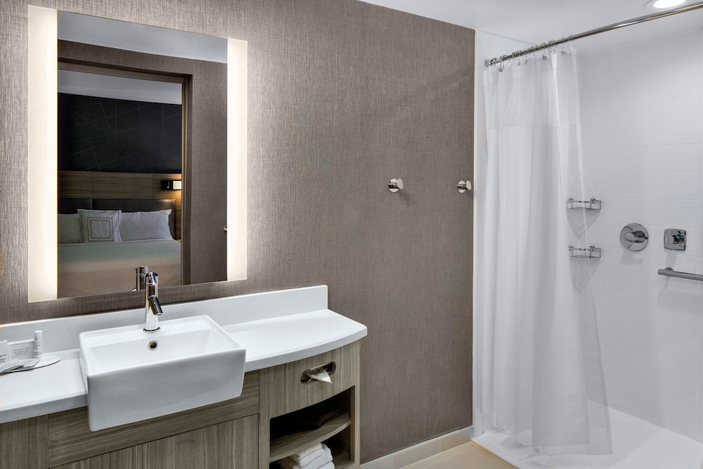 SpringHill Suites by Marriott Hilton Head Island 26/29